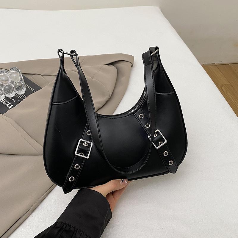 French Niche Design Armpit Bag 2025 Winter New Personalized Fashion Popular Commuter Shoulder Crescent Bag This Year