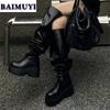 Сапоги на платформе до колена, женские туфли на высоком каблуке в готическом стиле, роскошные туфли-челси 2025 года, дизайнерские плиссированные кожаные зимние ботинки для снега