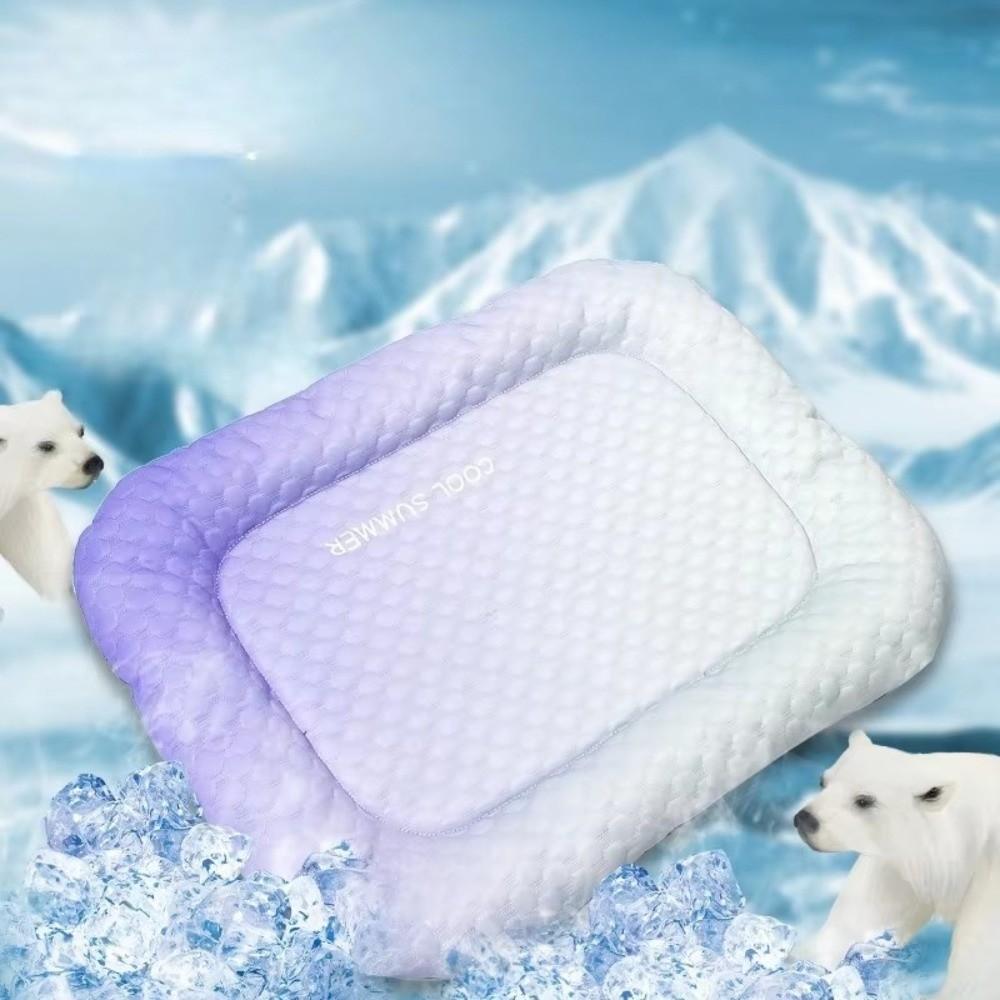 Ergonomic Oval Shape Dog Cooling Bed Ice Silk Cat Cooling Cushion for Dogs and Cats