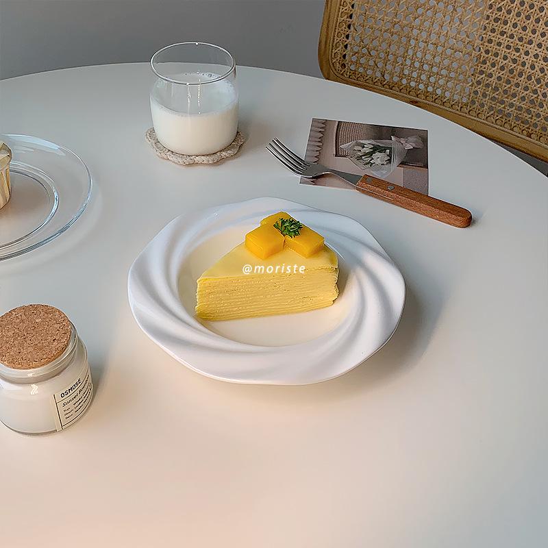 High-Grade White Ceramic Dessert and Pasta Plate for Home Use
