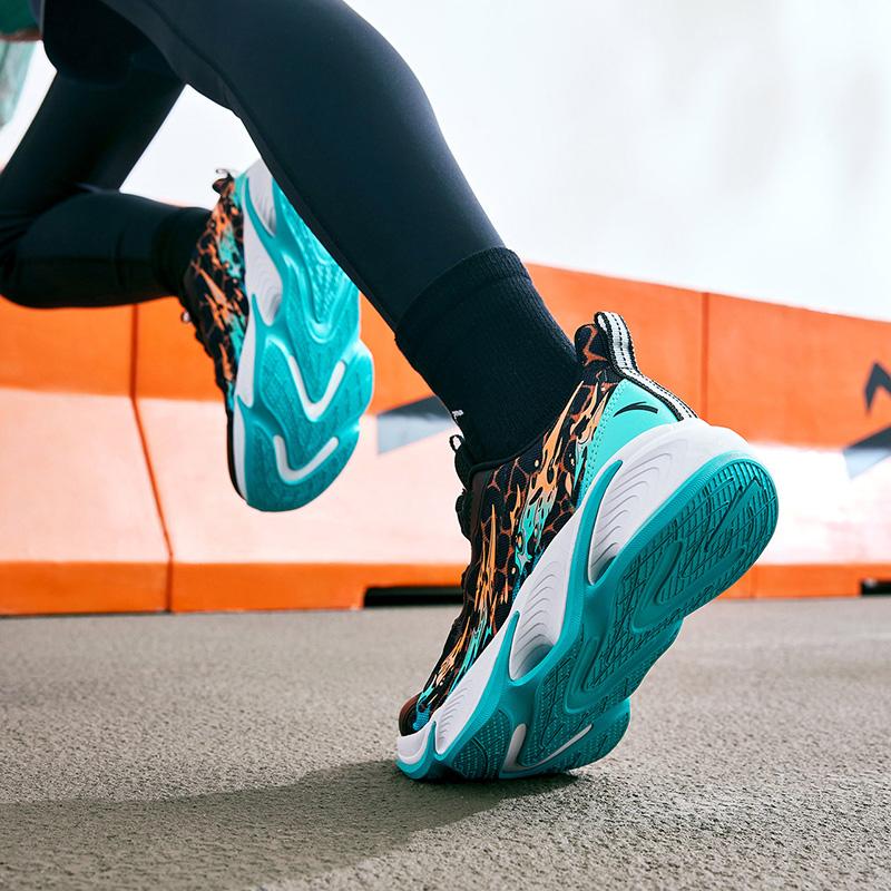 Anta Кроссовки детские Red Flame 3.0 износостойкие низкие детские кроссовки черные зеленые 312335511-3