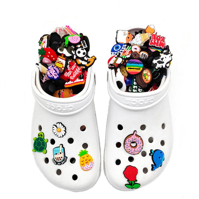 20/50/100/200/500 шт. Случайные мультяшные шармы для обуви для клогов, шлепанцев, сандалий, ПВХ украшения для обуви, аксессуары для подростков, подарок