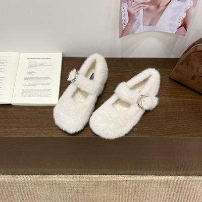 Внутреннее увеличение высоты ретро пушистые туфли одинарные туфли женские 2025 осень и зима новые с юбкой бархатные туфли Мэри Джейн