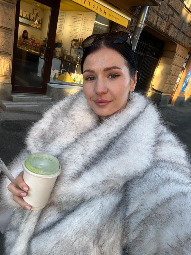 Женское пушистое пальто с воротником из искусственного меха - Повседневная куртка из лисьего меха