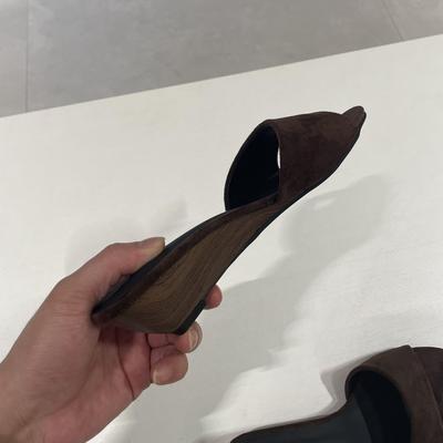 Босоножки с круглым носком на танкетке с открытым носком женские 2025 лето новые ретро простые женские шлепанцы на перемычке