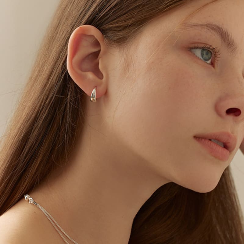 Lewe Oval corn hoop earring