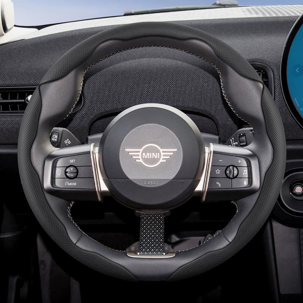 Suitable for Mini Breathable Holes Leather Steering Wheel Cover Segmented Quick Release Design Non-Slip and Durable R50 R56 Cooper Countryman Clubman