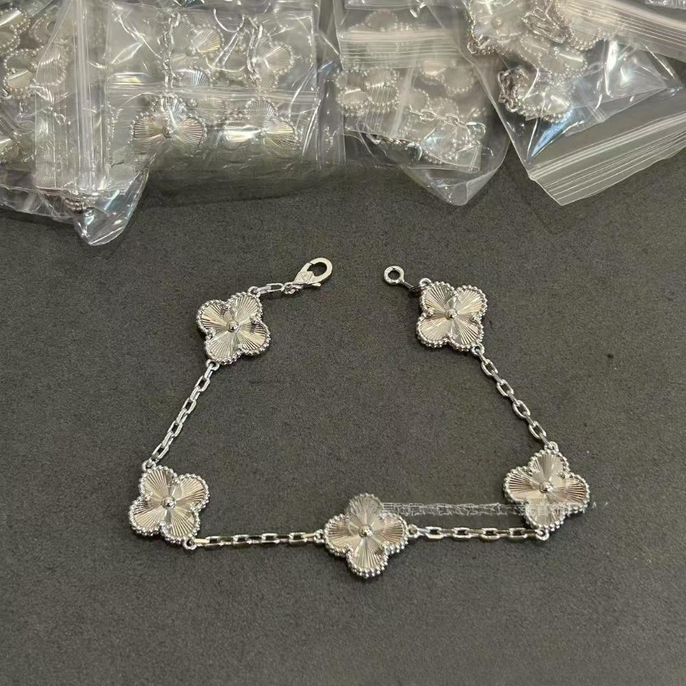 Высококачественный браслет из красного халцедона с лазерной гравировкой «Четырехлистный клевер» и «Пятицветник», из розового золота 18 карат, ювелирное изделие класса люкс, подарок для девушки