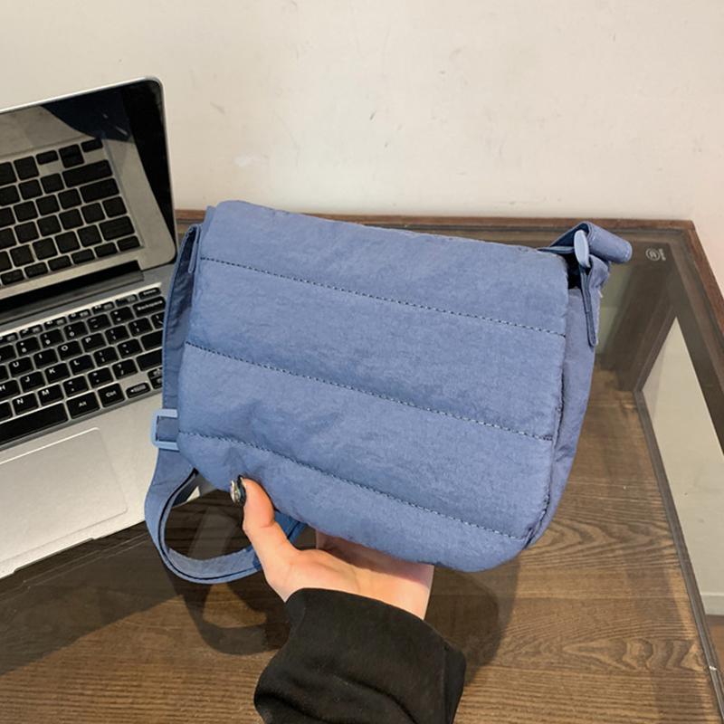 Женская модная маленькая наплечная сумка из нейлона и космического хлопка с вышивкой нитью, повседневная однотонная, универсальная, с клапаном, квадратная сумка-кроссбоди KTY