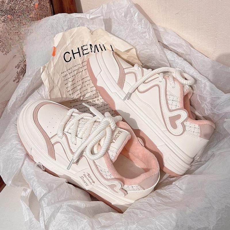 Модные кроссовки для женщин на открытом воздухе повседневные удобные 2024 высококачественные однотонные кроссовки на платформе со шнуровкой на толстой подошве женская обувь
