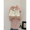 Niche Новая женская сумка Temperament Pearl Wrist Fold Cloud Handbag One Shoulder Crossbody Mini Bag Trend
