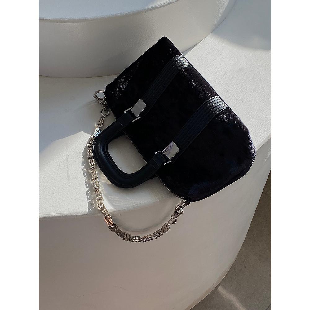 IELGY Fashion Chain Shoulder Portable Messenger Bag