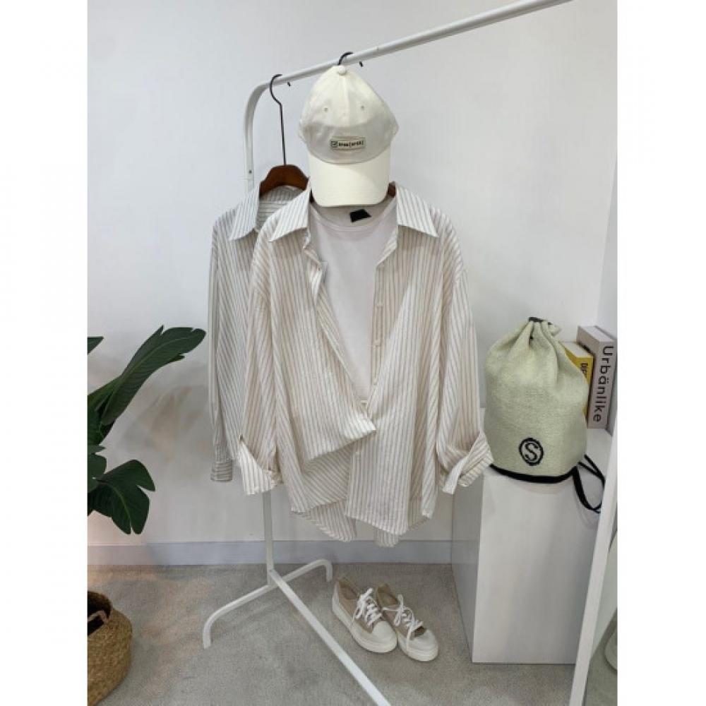C S In The Room Copo Stripe Round Hem Long Sleeve Shirt 2 Color