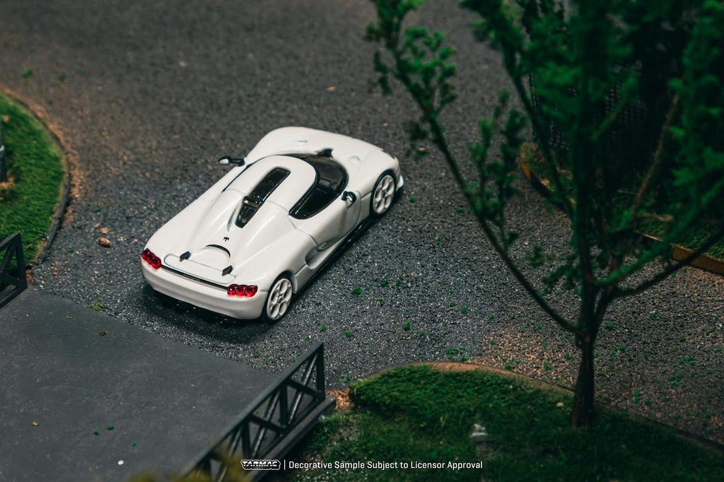 Speedmaster Japan TARMACWORKS Koenigsegg CC850 Белый Готовая Модель 1/64 T64G-TL051-WH