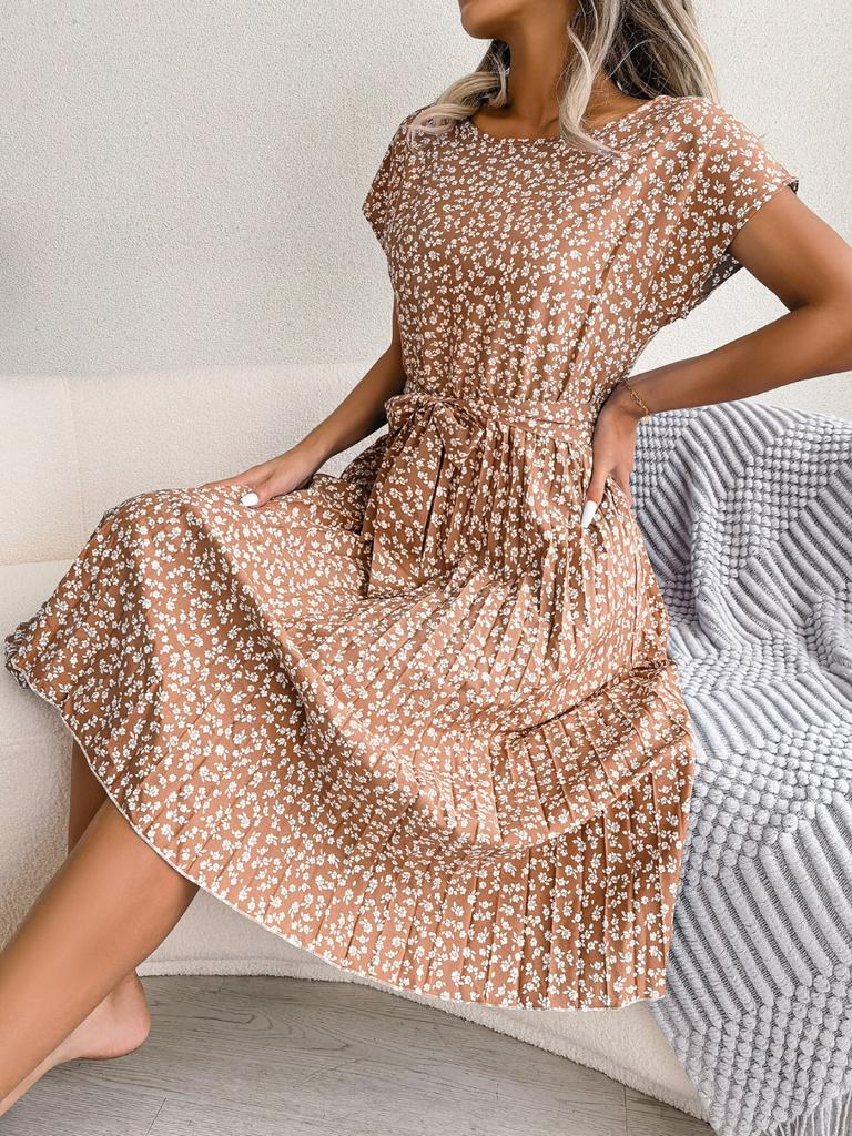 Women's Casual Short-sleeved Floral Pleated Dress