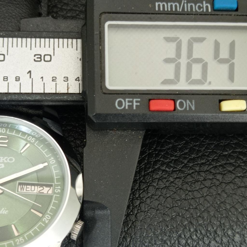 Seiko 5 АВТОМАТИЧЕСКИХ ВИНТАЖНЫХ ОТРЕМОНТИРОВАННЫХ ЯПОНСКИХ МУЖСКИХ ЧАСОВ С ЗЕЛЕНЫМ ЦИФЕРБЛАТОМ a445550-1