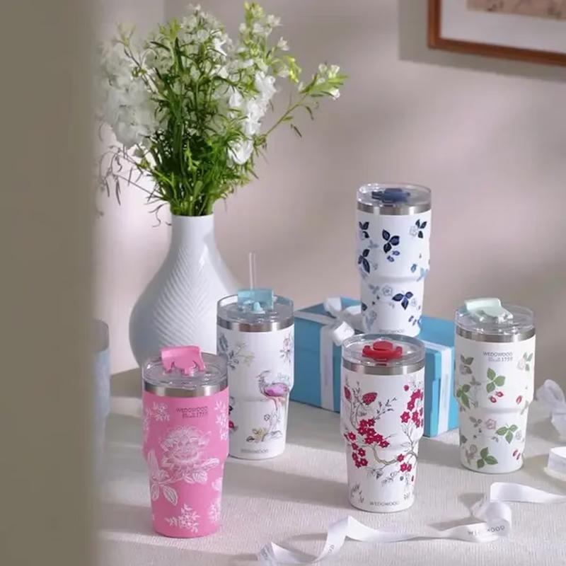 Wedgwood Термостакан с крышкой и трубочкой 'Дикая клубника', темно-синий, 592 мл