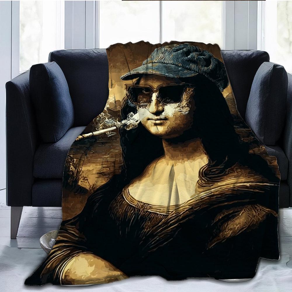 Interesting Mona Lisa pattern Flannel printed blanket suitable for all seasons suitable for living room office sofa and travel