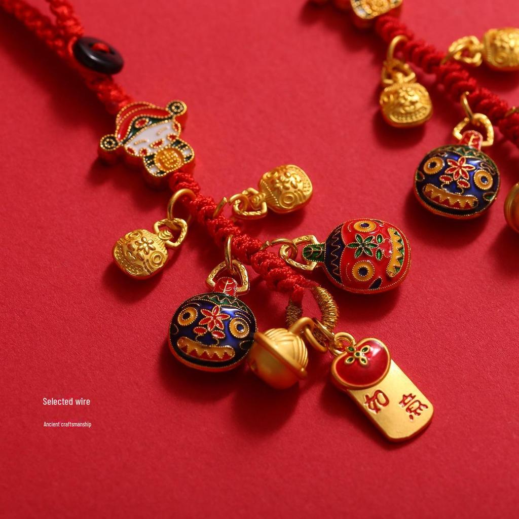 Древний золотой брелок-подвеска: Бог богатства, поглощающий золото