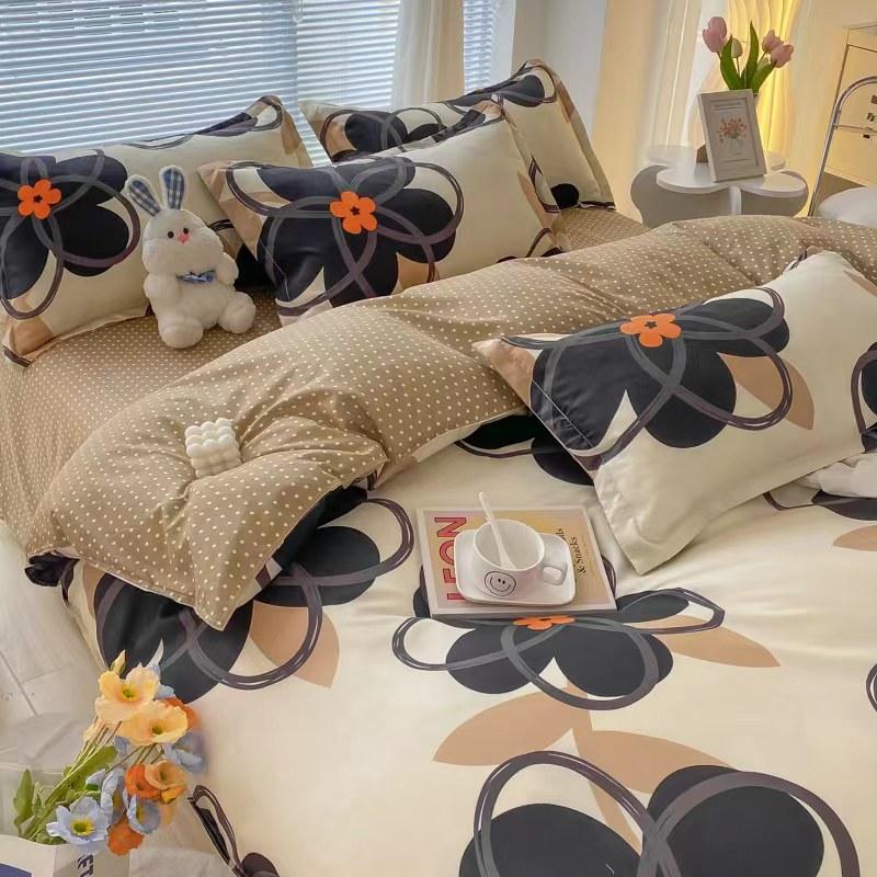 Небольшой свежий комплект из четырех предметов с плотным матовым принтом четырех сезонов и комплект постельного белья из трех предметов, пододеяльник