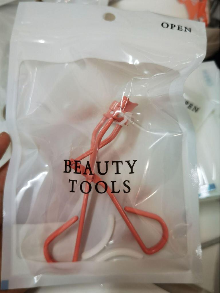 Popular Pink Eyelash Curler with Comb for Beginners - Portable Partial Eyelash Tool