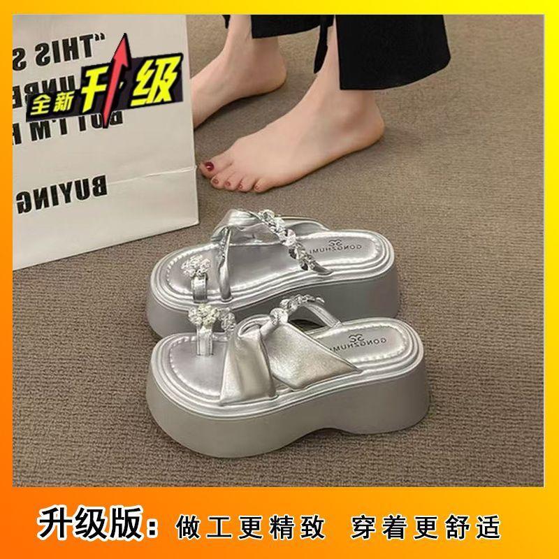 Korean Version of Fairy Wind Thick-soled Heightening Beach with Skirt Sandals 2025 New Fashion Rhinestone Cover Toe Cool Slippers Woman