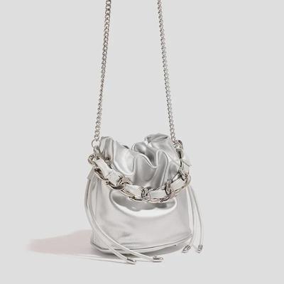 Сумка-ведро из плетеной серебряной ткани премиум-класса 2024 года: Универсальная ручная и наплечная сумка-мессенджер для женщин