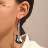 1 пара женских модных серег, привлекательная тонкая работа, индивидуальный шик, нежная повседневная одежда, серьги-капли из сплава, электрогитара, поставка свиданий