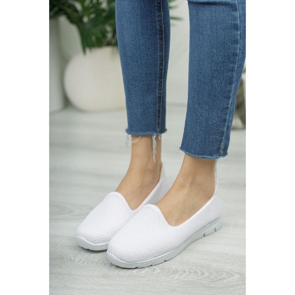 Women Sports Flat Shoes Light Orthopedic Base Mother Shoes