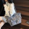 2025 new large-capacity tote bag corduroy portable messenger bag casual and lightweight student versatile tutoring bag