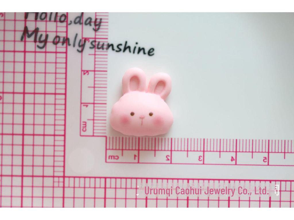 Adorable Animal Bear Cartoon Resin Accessories: DIY Mobile Phone Case, Hairpin, Headdress, Magnet, Cream Glue.