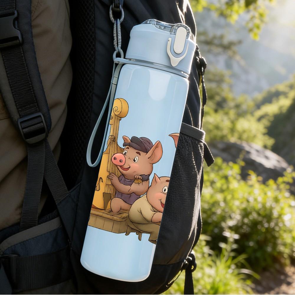 1PC Three Pigs Cartoon Scene 750ml Color Plastic Sports Water Bottle Leakproof Flip Straw Lid Suitable for Sports Office Home Use