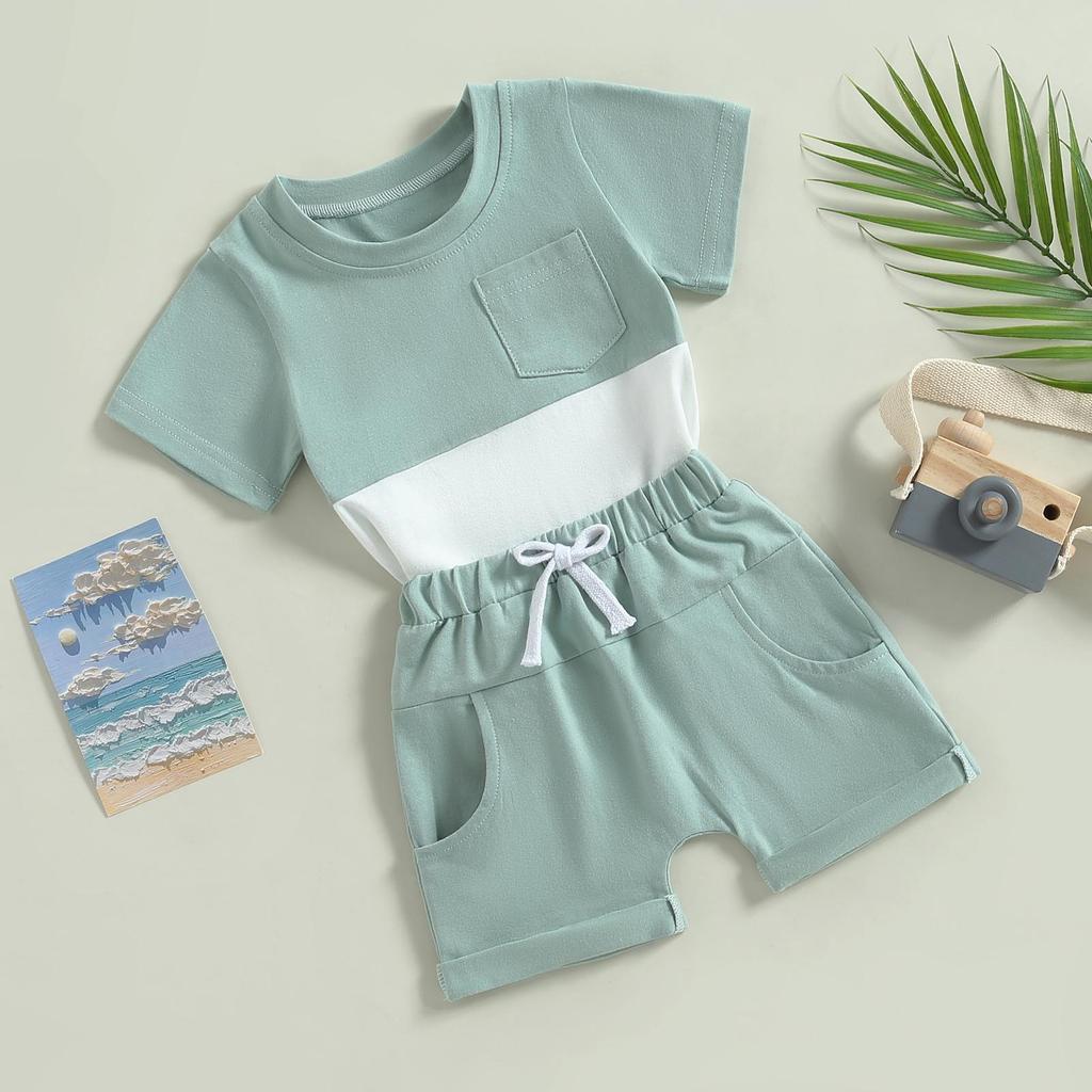 Комплект одежды для маленьких мальчиков, футболка с короткими рукавами и цветными блоками, однотонные свернутые шорты из 2 предметов, летний наряд