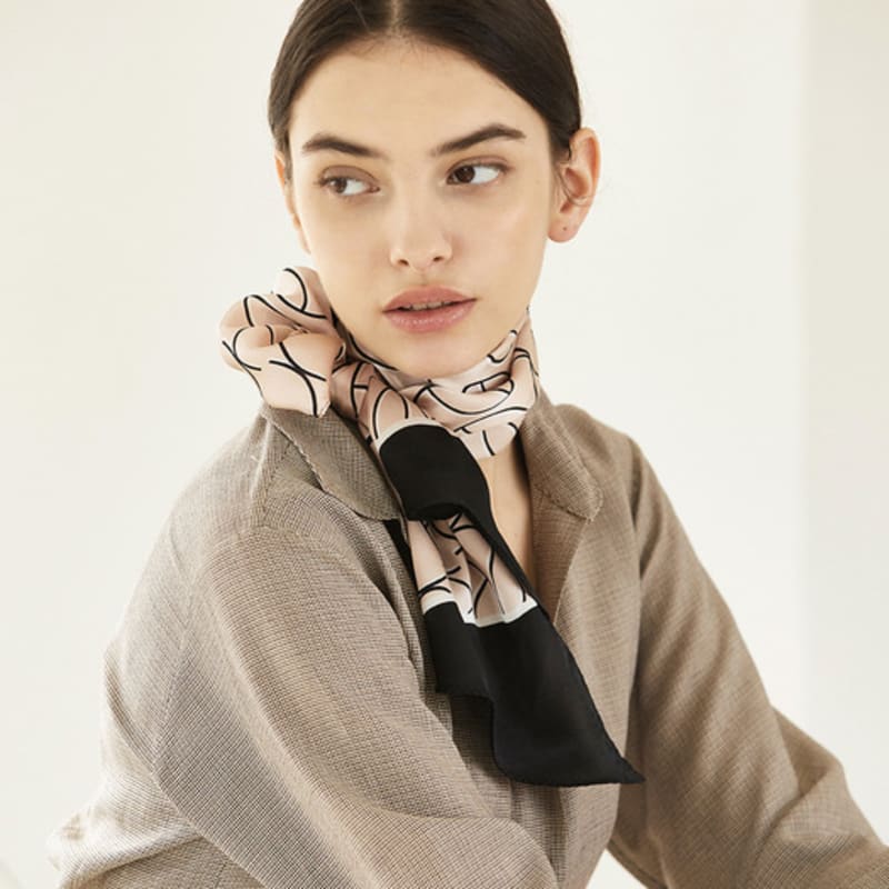 ANA MAISON Sophisticated Linework Long Petit Silk Scarf [PML-1357]