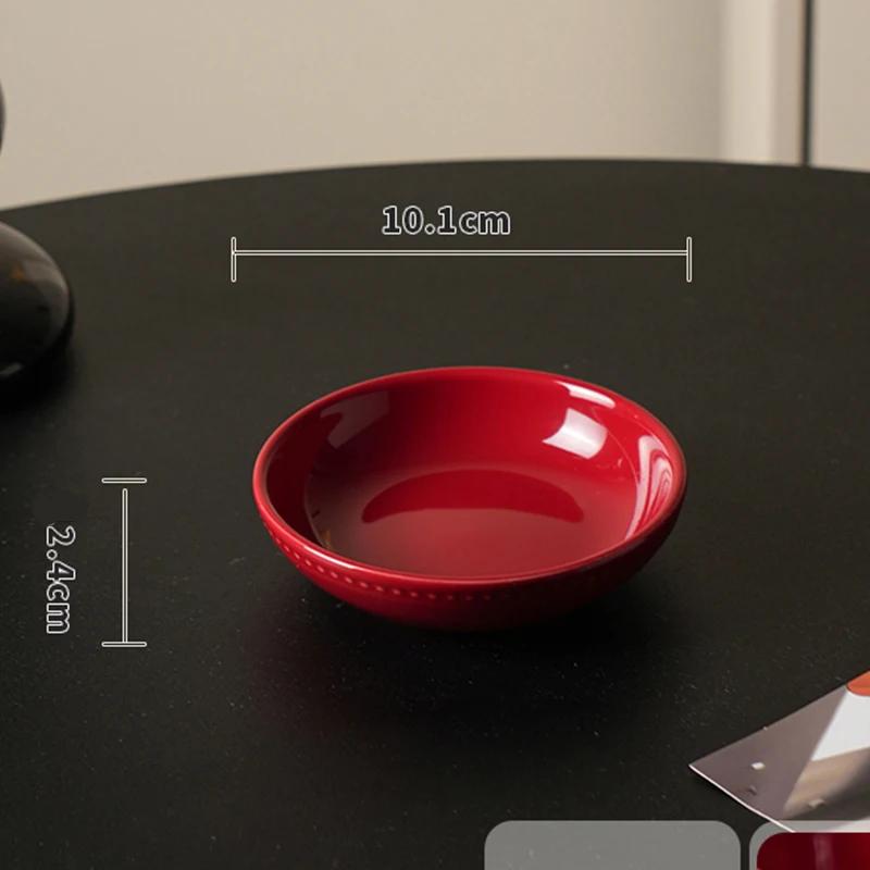 Легкая роскошная свадебная керамическая тарелка, высококачественные однотонные рельефные обеденные тарелки, бытовые тарелки для повседневного использования, вечеринки, торта, десерта и закусок