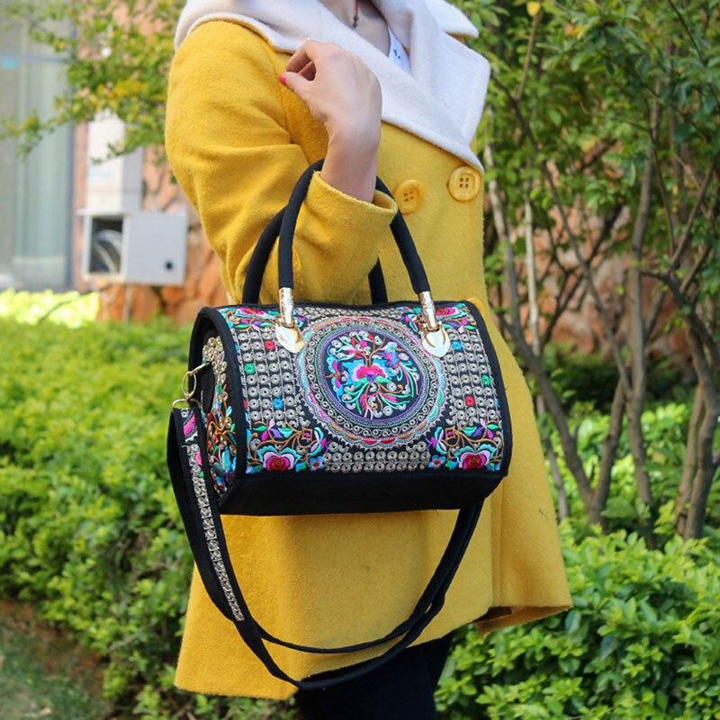 Bohemian Women Floral Embroidered Canvas Handbag Vintage Ladies Casual Ethic Boho Shopping Zipper Shoulder Travel Bag