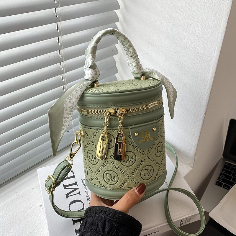 Bags Women's Bags 2025 New Autumn and Winter High-end Niche Cylinder Handbags Bucket Bags Versatile and Popular Messenger Bags