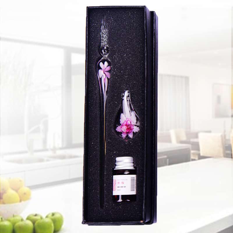 Ручка-перо, подставка для ручки и чернила с перламутром в подарочной упаковке