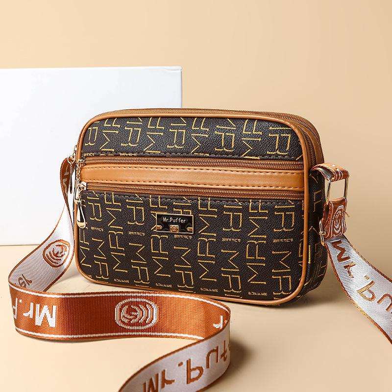 Fashionable Women's Bag, Middle-aged Mother's Bag, Single-shoulder Crossbody Bag, Versatile for Ladies with Floral Patterns, Small Square Bag