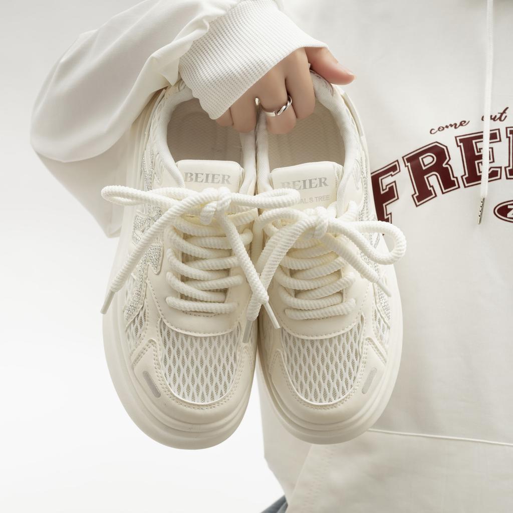 Thick-soled low-top white shoes, seasonal thick-mesh breathable design, casual sports shoes