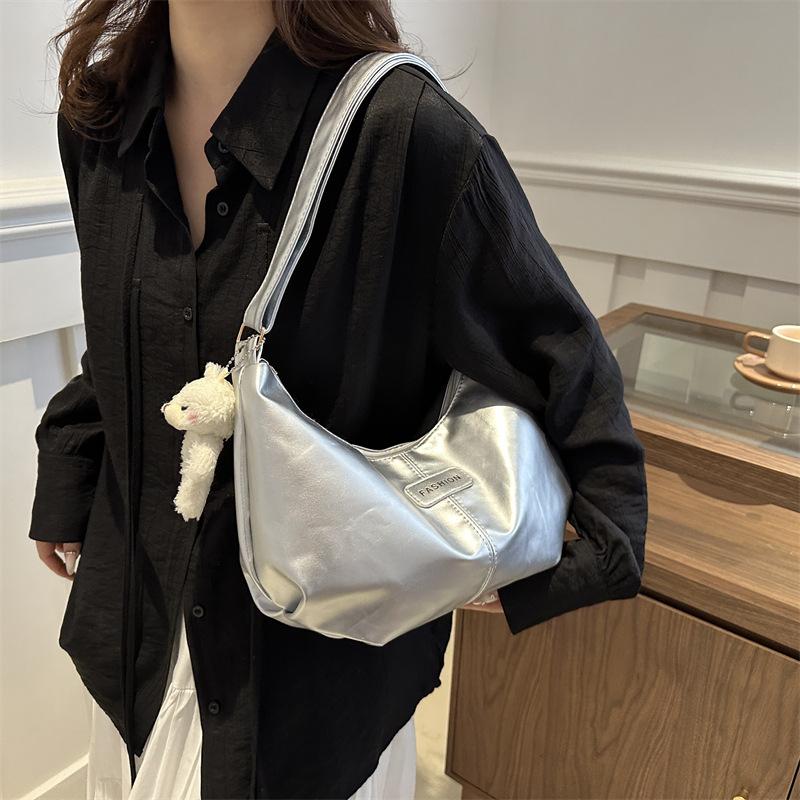 Мягкая кожаная большая вместительная повседневная сумка, весенняя новая универсальная сумка через плечо, однотонная женская сумка в корейском стиле