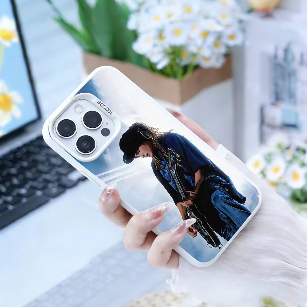 Чехол для телефона Bill Tom Kaulitz Tokio Hotel для iPhone 16 17 15 14 12 13 Pro Max Белый Цвет Ударопрочный Чехол