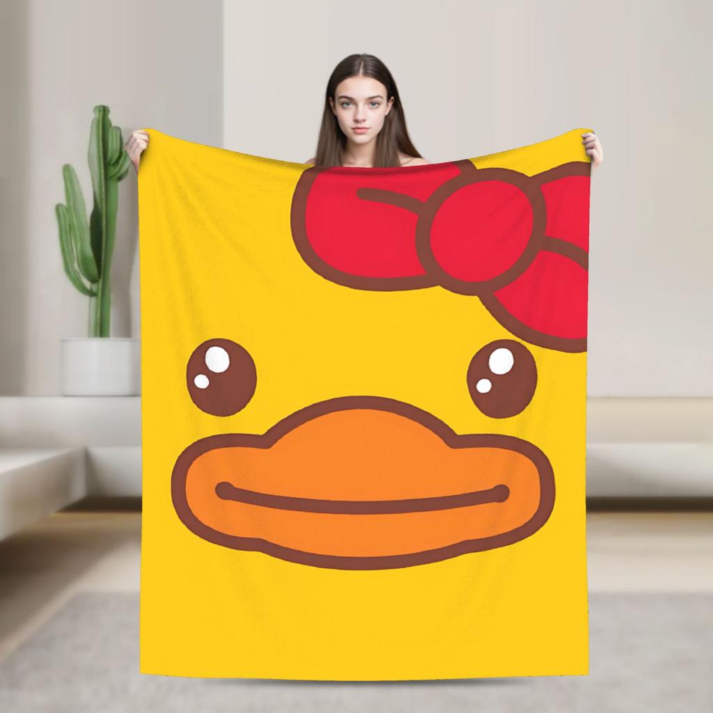 Cute Duck Pattern Flannel printed blanket suitable for all seasons suitable for living room office sofa and travel 180x250CM
