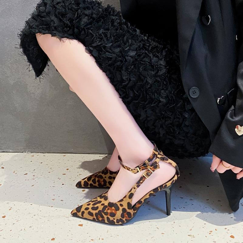 Модные сандалии Baotou с леопардовым принтом с мелким вырезом, летние новые, с острым носком, на одном ремешке, противоскользящие, износостойкие, на высоком каблуке