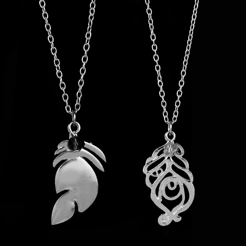 Game League Of Legend Weapon Necklace Hero League Rank Ahri Riven Yasuo Cosplay Necklace Men Chain Jewelry For Fans