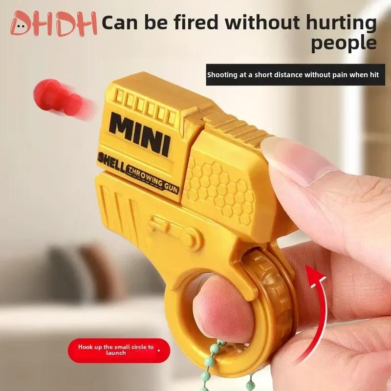Новый декомпрессионный игрушечный пистолет, метательный снаряд, пулевой пистолет, гироскоп, может стрелять мягкими пулями, пластиковый пистолет, декоративная цепь