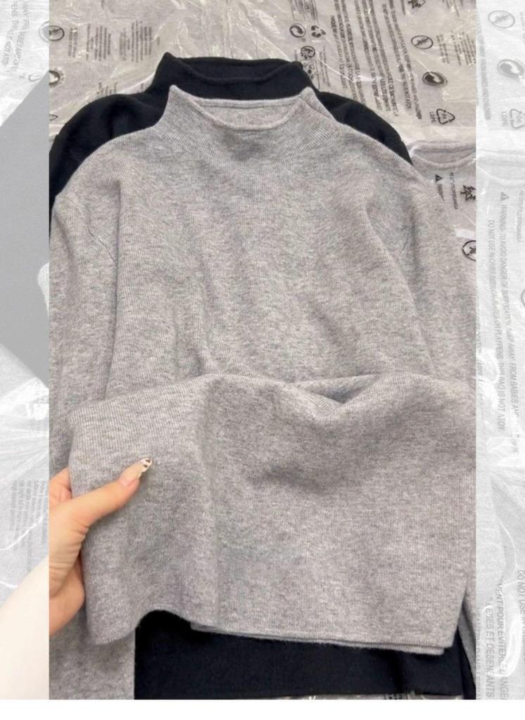 Don't Miss Out! Women's Slim-Fit High-Neck Grey Sweater with Base Layer – Warm, Knitted Autumn/Winter Style Top.