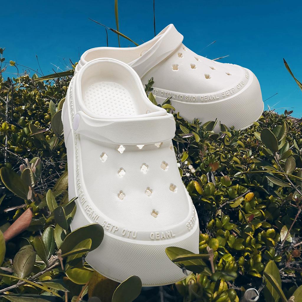 2024 New Fashion Sandal Waterproof Slippers Women Shoes Summer Outdoor Slides Soft Sole Garden Shoe Indoor Nursing Clogs Sandals