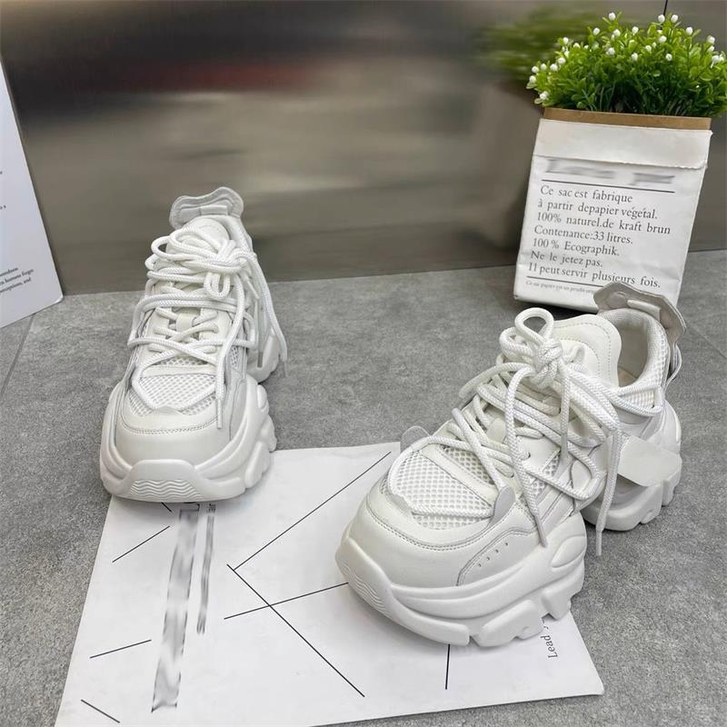 Трендовые сетчатые кроссовки-папы для женщин Осень Новый стиль Толстая подошва Увеличивающие рост Универсальные Повседневные Спортивные Вулканизированные туфли