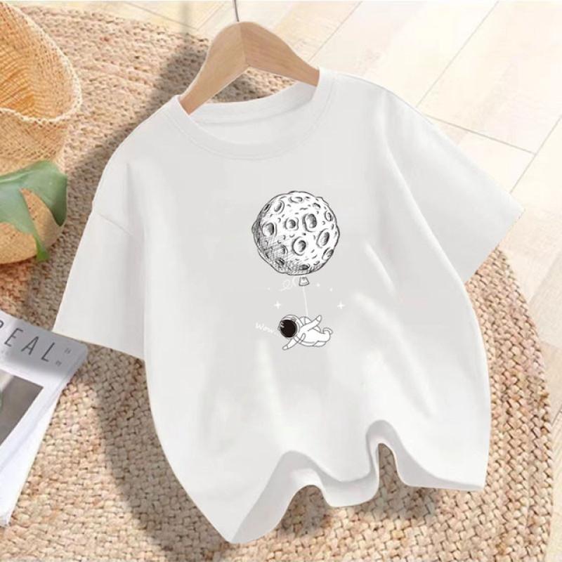 Летние футболки с короткими рукавами для мальчиков. Летние топы для больших мальчиков. Детская футболка для малышей. Детская повседневная футболка с черным дырочным узором.